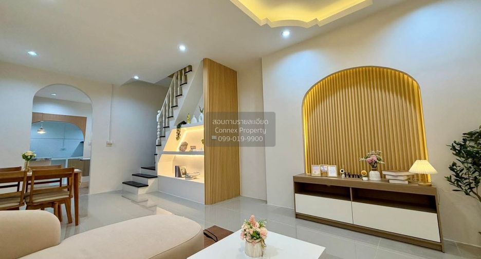 Casa adosada en venta de 3 habitaciones en Nong Khaem, Bangkok