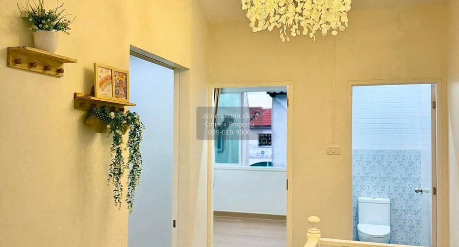 Casa adosada en venta de 3 habitaciones en Nong Khaem, Bangkok
