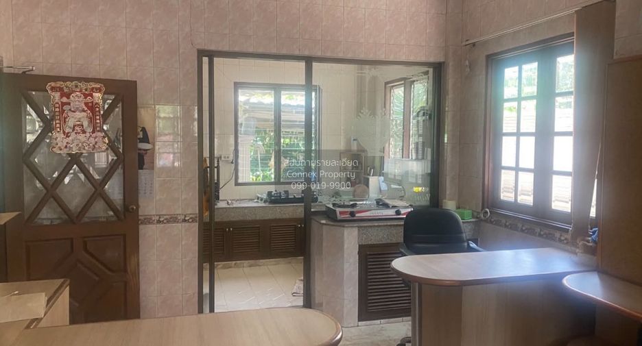 For sale 4 bedrooms house in Chom Thong, Bangkok
