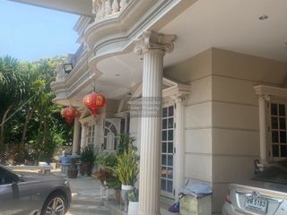 For sale 4 bedrooms house in Chom Thong, Bangkok
