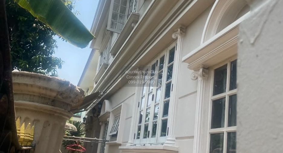For sale 4 bedrooms house in Chom Thong, Bangkok