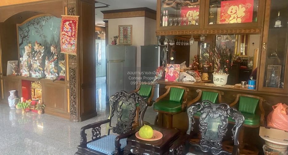 For sale 4 bedrooms house in Chom Thong, Bangkok