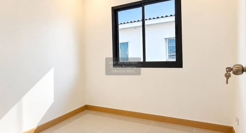 Casa adosada en venta de 3 habitaciones en Mueang Nonthaburi, Nonthaburi