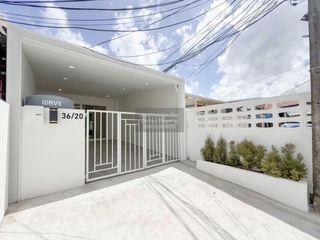 Casa adosada en venta de 3 habitaciones en Mueang Phuket, Phuket