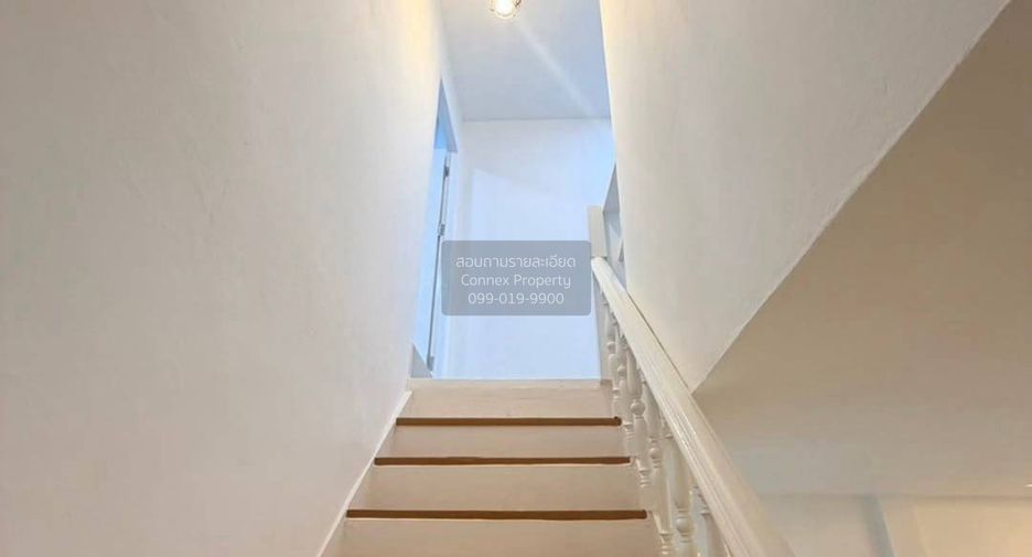 For sale 3 bedrooms townhouse in Pak Kret, Nonthaburi