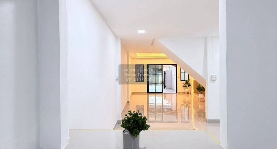 For sale 3 bedrooms townhouse in Pak Kret, Nonthaburi