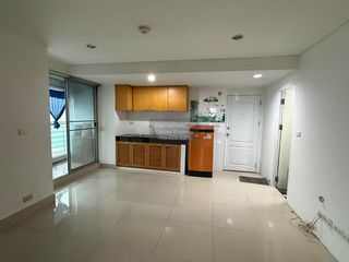 Wohnung zum Kauf mit 2 Zimmer in Bangkok Noi, Bangkok