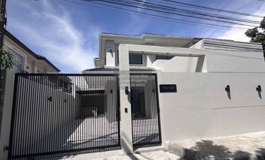 Casa adosada en venta de 3 habitaciones en Mueang Phuket, Phuket