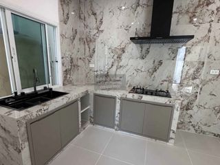 Casa adosada en venta de 3 habitaciones en Mueang Phuket, Phuket
