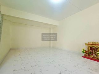 Casa en venta de 3 habitaciones en Thawi Watthana, Bangkok