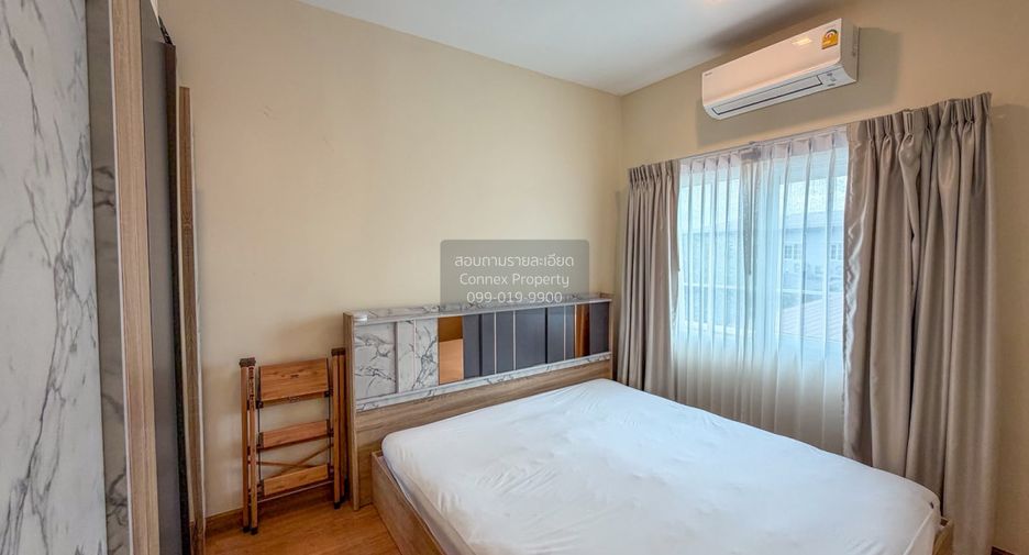 Casa adosada en venta de 4 habitaciones en Chom Thong, Bangkok