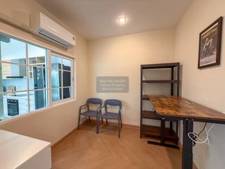 Casa adosada en venta de 4 habitaciones en Chom Thong, Bangkok