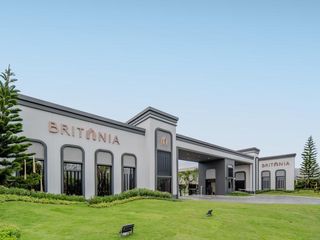 Casa en venta de 4 habitaciones en Bang Sao Thong, Samut Prakan