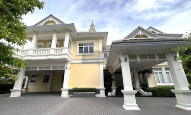 Haus zum Kauf mit 4 Zimmer in Lat Phrao, Bangkok