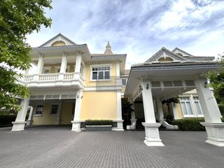 Haus zum Kauf mit 4 Zimmer in Lat Phrao, Bangkok