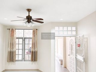 For sale 2 bedrooms townhouse in Wang Thonglang, Bangkok