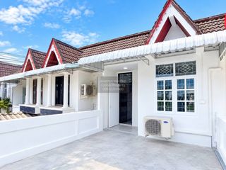 For sale 2 bedrooms townhouse in Wang Thonglang, Bangkok