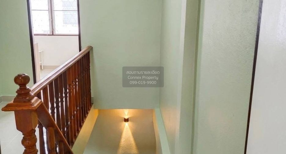 For sale 2 bedrooms townhouse in Wang Thonglang, Bangkok