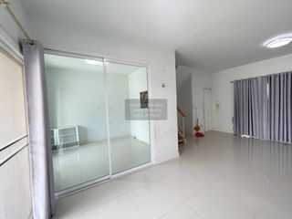 出售 3 卧室 联排别墅 在 Sai Noi, Nonthaburi