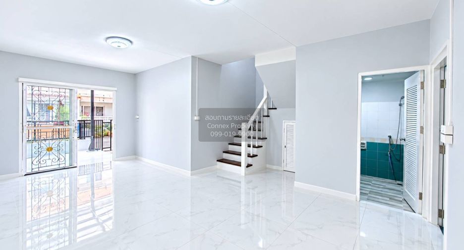 Casa adosada en venta de 3 habitaciones en Bang Yai, Nonthaburi