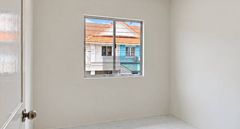 Casa adosada en venta de 3 habitaciones en Bang Yai, Nonthaburi