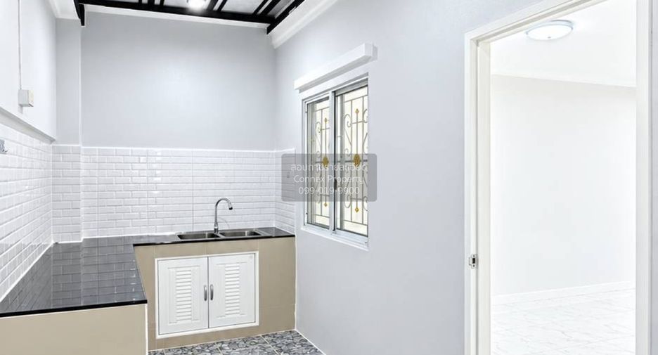Casa adosada en venta de 3 habitaciones en Bang Yai, Nonthaburi