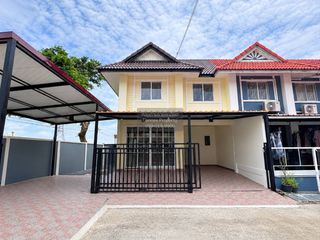 出售 3 卧室 联排别墅 在 Sai Noi, Nonthaburi