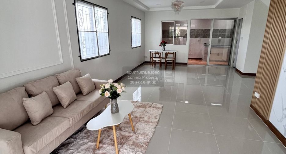 出售 3 卧室 联排别墅 在 Sai Noi, Nonthaburi