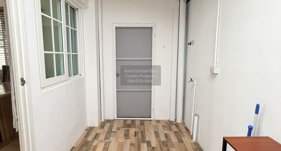 For sale 4 bedrooms townhouse in Thanyaburi, Pathum Thani