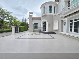 Haus zum Kauf mit 5 Zimmer in Bang Khun Thian, Bangkok