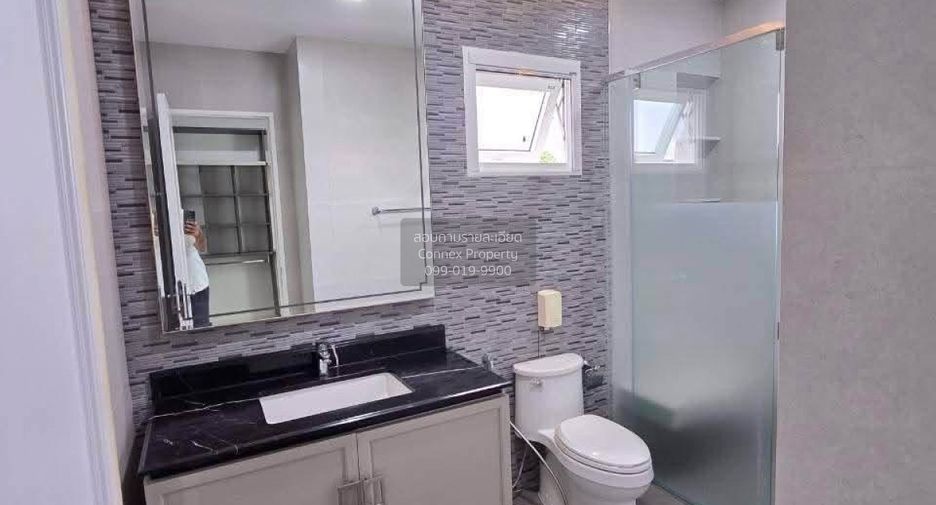 Haus zum Kauf mit 5 Zimmer in Bang Khun Thian, Bangkok