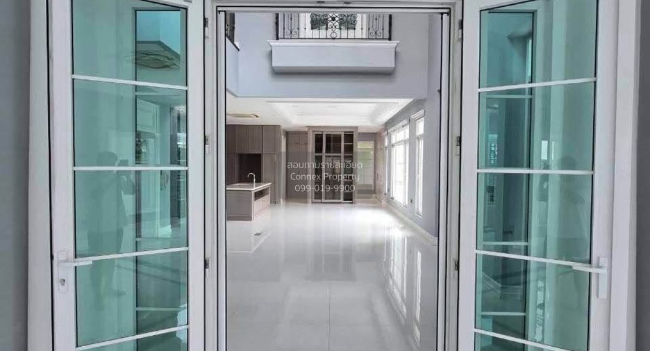 Haus zum Kauf mit 5 Zimmer in Bang Khun Thian, Bangkok