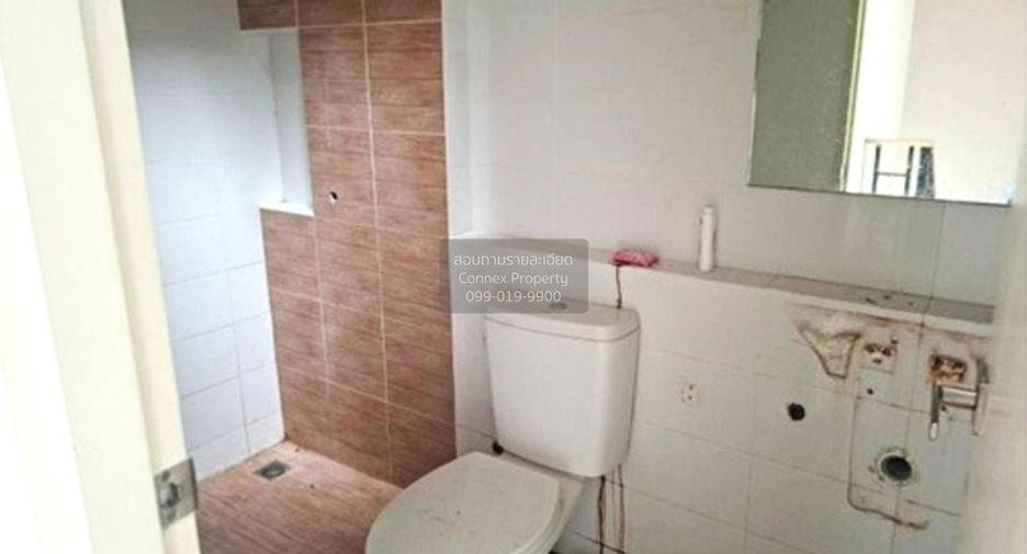 出售 3 卧室 联排别墅 在 Krathum Baen, Samut Sakhon