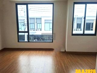 出售 3 卧室 联排别墅 在 Krathum Baen, Samut Sakhon