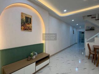 Casa adosada en venta de 3 habitaciones en Bang Bua Thong, Nonthaburi