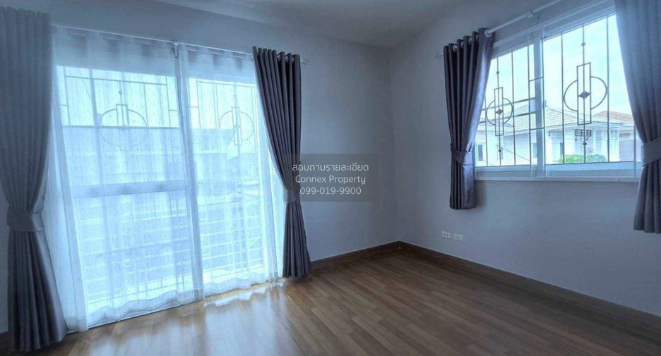 Casa adosada en venta de 3 habitaciones en Nong Khaem, Bangkok