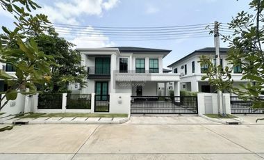 For sale 4 bedrooms house in Mueang Phuket, Phuket