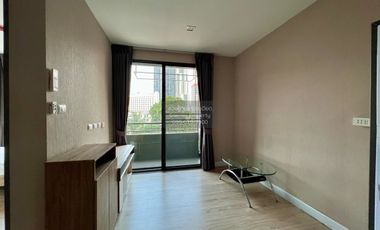 For sale 2 bedrooms condo in Huai Khwang, Bangkok