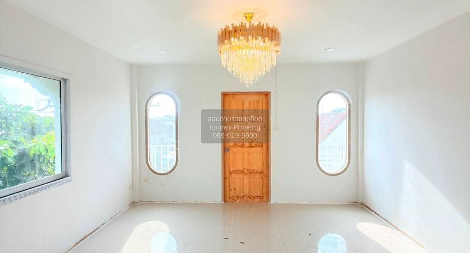 出售 4 卧室 联排别墅 在 Krathum Baen, Samut Sakhon