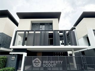 Casa en venta de 4 habitaciones en Prawet, Bangkok