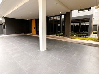Casa en venta de 4 habitaciones en Prawet, Bangkok