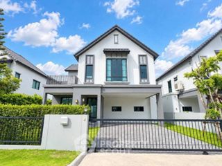 For sale 3 bedrooms house in Lat Krabang, Bangkok