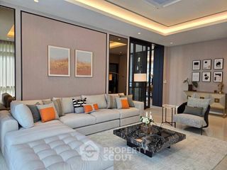 Casa en alquiler y en venta de 5 habitaciones en Lat Krabang, Bangkok