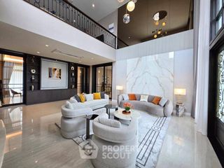 Casa en alquiler y en venta de 5 habitaciones en Lat Krabang, Bangkok