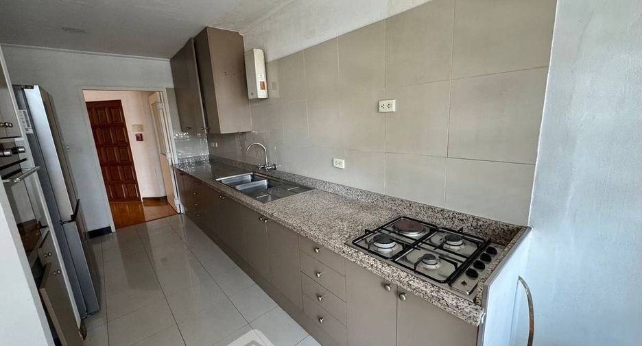 Apartment zur Miete mit 2 Zimmer in Yan Nawa, Bangkok