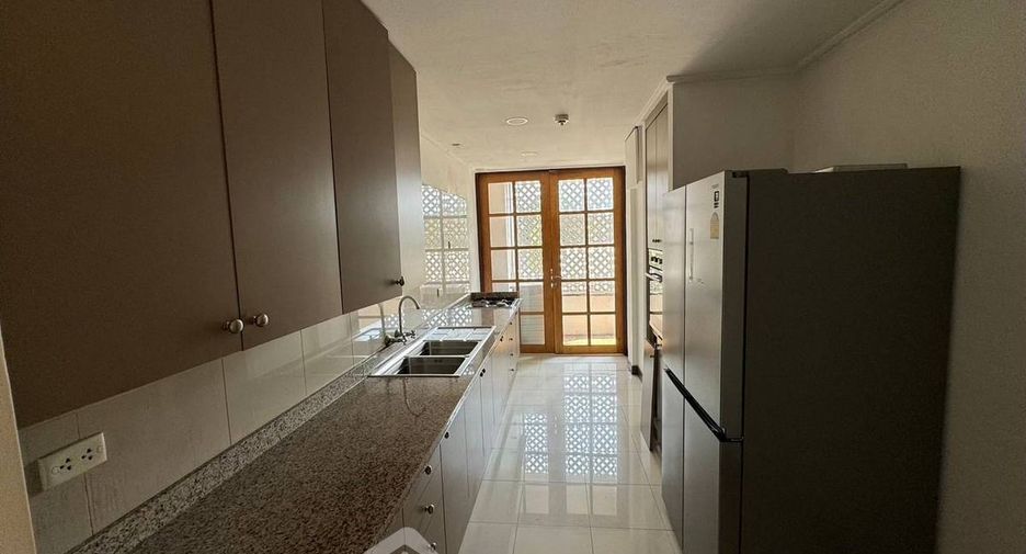 Apartment zur Miete mit 2 Zimmer in Yan Nawa, Bangkok