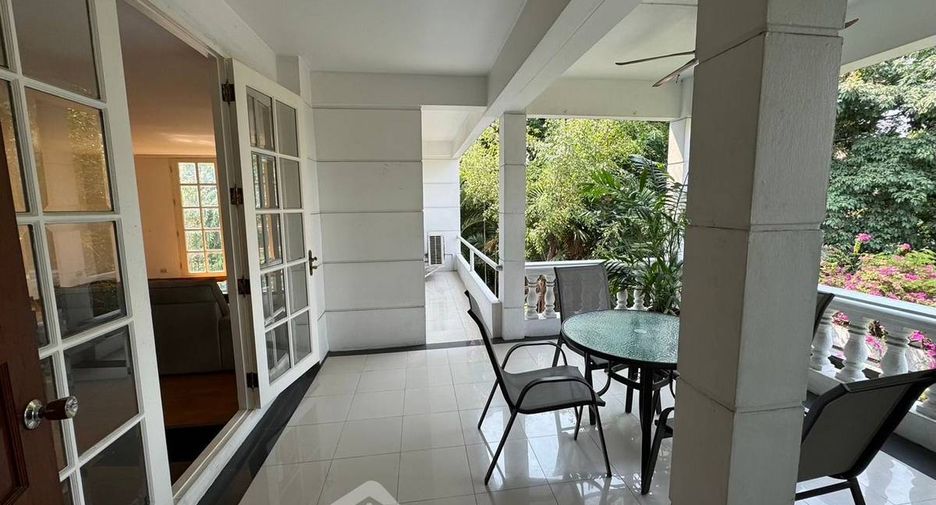 Apartment zur Miete mit 2 Zimmer in Yan Nawa, Bangkok