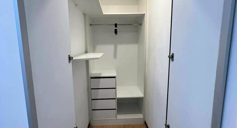 Wohnung zur Miete mit 2 Zimmer in Bang Lamung, Chonburi