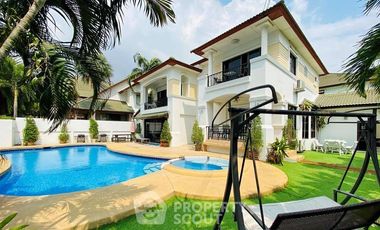 Casa en alquiler de 6 habitaciones en Bang Lamung, Chonburi