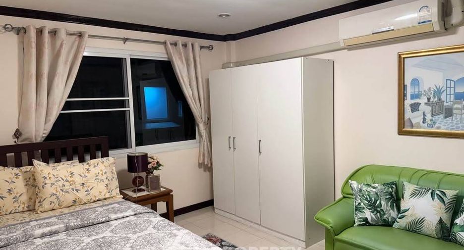 For rent 5 bedrooms townhouse in Prawet, Bangkok